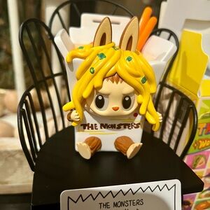 Pop mart The monsters wacky Mart Chow Mein figurine
